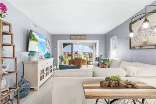 53 High Point Cir W, Naples, FL 34103 - Photo 10