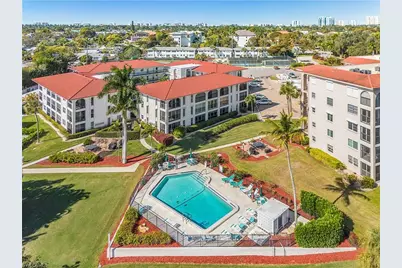 53 High Point Cir W #310, Naples, FL 34103 - Photo 28