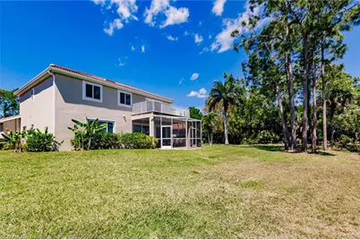 7859 Berkshire Pines Dr, Naples, FL 34104 - Photo 38