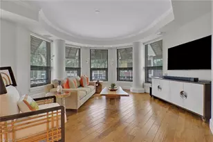 9123 Strada Pl, Naples, FL 34108 - Photo 8