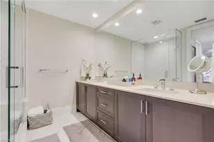 1135 3rd Ave S, Naples, FL 34102 - Photo 14