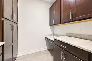 7923 Bristol Cir, Naples, FL 34120 - Photo 14