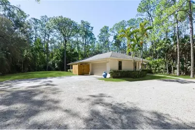 5356 Sycamore Dr, Naples, FL 34119 - Photo 24