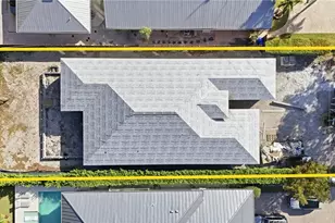 1050 13th St N, Naples, FL 34102 - Photo 2