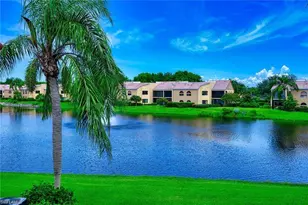 613 Beachwalk Cir, Naples, FL 34108 - Photo 2