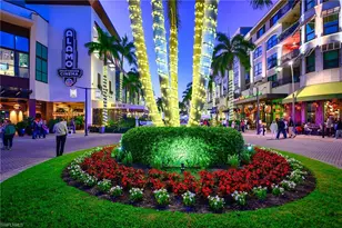 613 Beachwalk Cir, Naples, FL 34108 - Photo 40