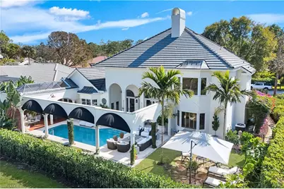 180 Edgemere Way S, Naples, FL 34105 - Photo 1