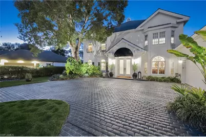 180 Edgemere Way S, Naples, FL 34105 - Photo 2