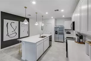 1694 Lake Jessup Cir, Cape Coral, FL 33909 - Photo 4