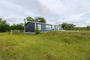 4660 43rd Ave NE, Naples, FL 34120 - Photo 6