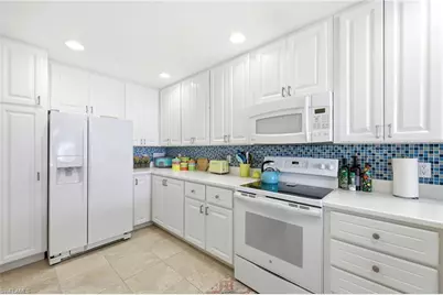 7873 Veronawalk Blvd, Naples, FL 34114 - Photo 12