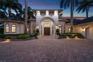 8812 Muirfield Dr, Naples, FL 34109 - Photo 2