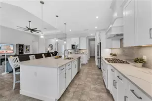 3410 Wellfleet Ln, Naples, FL 34114 - Photo 8