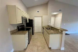 2070 Arbour Walk Cir, Naples, FL 34109 - Photo 8