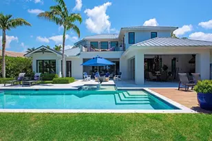 679 Rudder Rd, Naples, FL 34102 - Photo 2