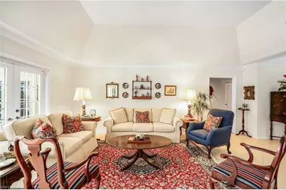 712 Pine Creek Ln, Naples, FL 34108 - Photo 6