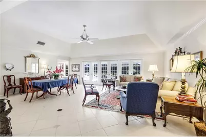 712 Pine Creek Ln, Naples, FL 34108 - Photo 4