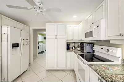 712 Pine Creek Ln, Naples, FL 34108 - Photo 8