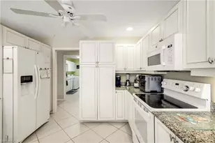 712 Pine Creek Ln, Naples, FL 34108 - Photo 8