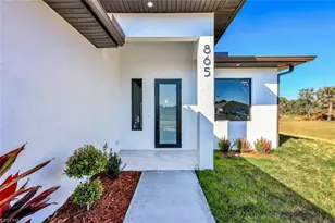 865 Chipley St E, Lehigh Acres, FL 33974 - Photo 2