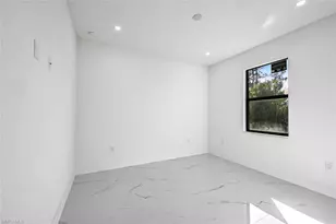 865 Chipley St E, Lehigh Acres, FL 33974 - Photo 18