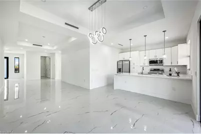 865 Chipley St E, Lehigh Acres, FL 33974 - Photo 8