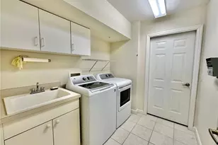 3302 Twilight Ln, Naples, FL 34109 - Photo 24