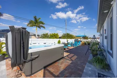 301 Kismet Pkwy E, Cape Coral, FL 33909 - Photo 30