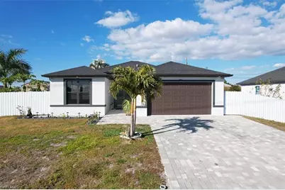 301 Kismet Pkwy E, Cape Coral, FL 33909 - Photo 4