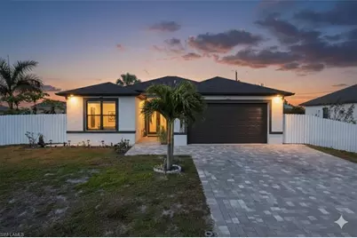 301 Kismet Pkwy E, Cape Coral, FL 33909 - Photo 2