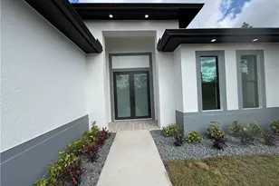 3541 20th Ave NE, Naples, FL 34120 - Photo 2