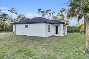 406 W 11th St, Lehigh Acres, FL 33972 - Photo 4