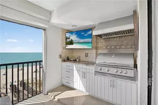 10633 Gulf Shore Dr, Naples, FL 34108 - Photo 8