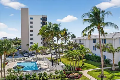 10633 Gulf Shore Dr #3S, Naples, FL 34108 - Photo 36