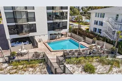 10633 Gulf Shore Dr #3S, Naples, FL 34108 - Photo 6