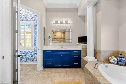 347 Saddlebrook Ln, Naples, FL 34110 - Photo 16