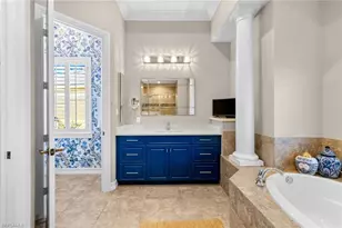 347 Saddlebrook Ln, Naples, FL 34110 - Photo 16