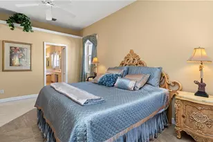 2237 Heritage Greens Dr, Naples, FL 34119 - Photo 28