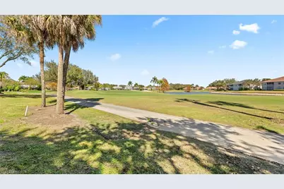 2237 Heritage Greens Dr, Naples, FL 34119 - Photo 38