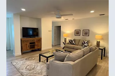 100 Diamond Cir #108, Naples, FL 34110 - Photo 8