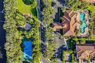 7666 Bristol Cir, Naples, FL 34120 - Photo 18