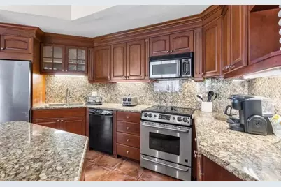 5701 Riverside Dr, Cape Coral, FL 33904 - Photo 28