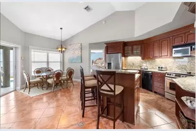 5701 Riverside Dr, Cape Coral, FL 33904 - Photo 26