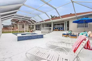 5701 Riverside Dr, Cape Coral, FL 33904 - Photo 10