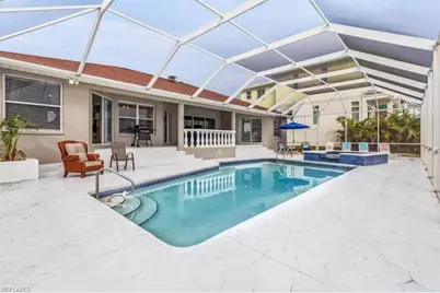 5701 Riverside Dr, Cape Coral, FL 33904 - Photo 4