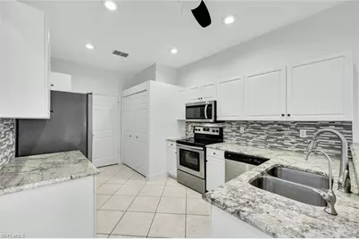 7488 Berkshire Pines Dr, Naples, FL 34104 - Photo 10