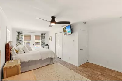 1159 Holiday Ln E, Naples, FL 34104 - Photo 22