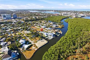 1159 Holiday Ln E, Naples, FL 34104 - Photo 46