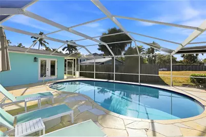 1159 Holiday Ln E, Naples, FL 34104 - Photo 42