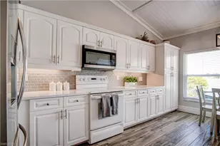 7271 Mill Pond Cir, Naples, FL 34109 - Photo 10